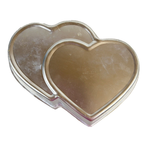 Lot Of 2 Vintage Wilton Dog Aluminum Cake Pan 1987 & Double Heart Cake Pan 1979 - Picture 4 of 12